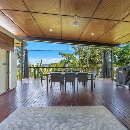 Hilltop Views - Cannonvale Villa Airlie Beach Exterior photo