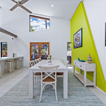 Hilltop Views - Cannonvale Airlie Beach Exterior photo